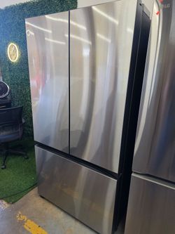🚚 FREE DELIVERY & FREE INSTALLATION 🚚
WITHIN 30 MILES OF GEN TOOLS
💲1,199
Samsung Bespoke 30 Cu. Ft. Smart French Door Refrigerator – Stainless Ste