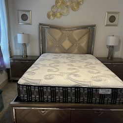 7 pc Emirates Queen Bedroom Set with Queen Mattress