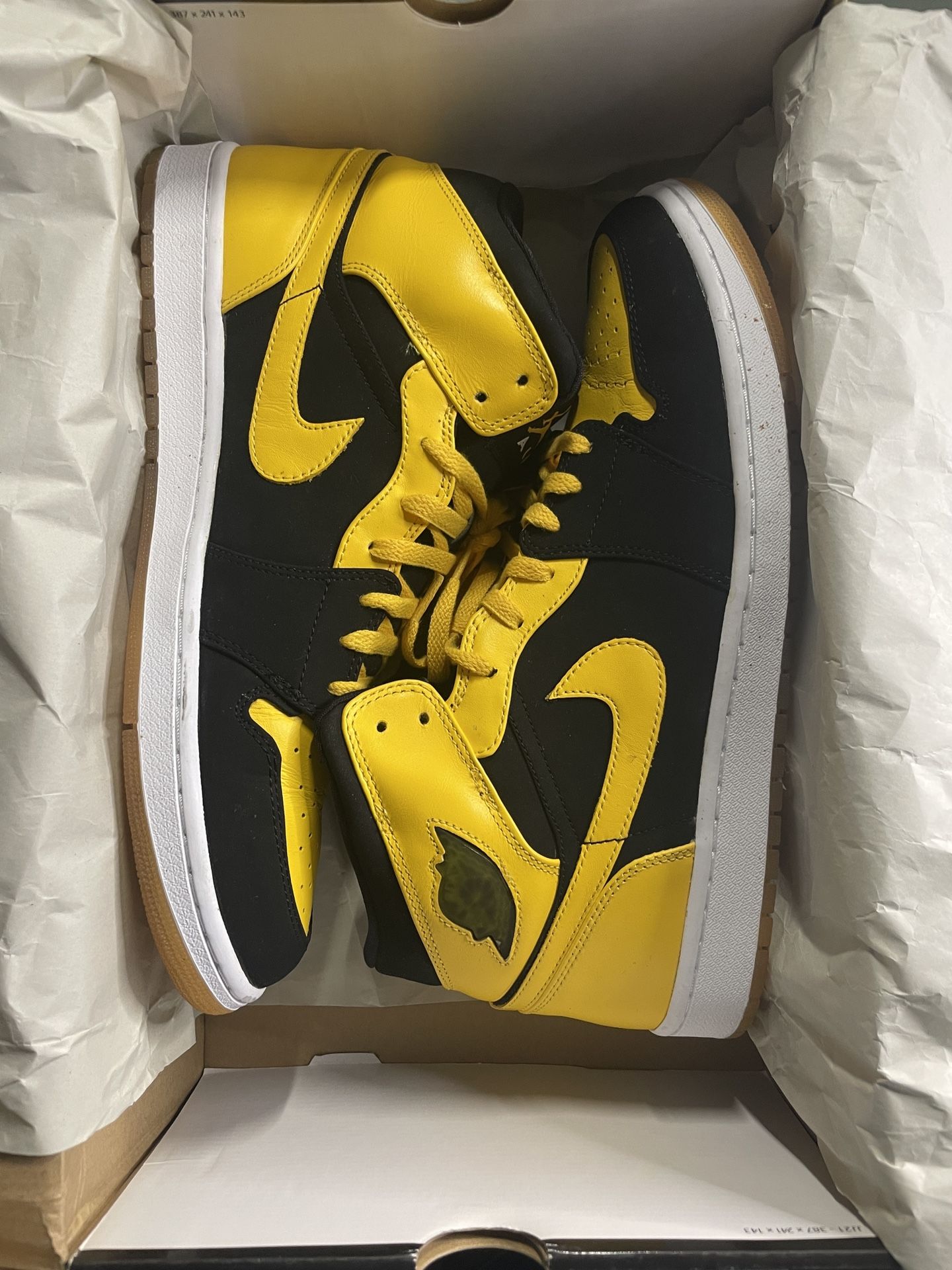 Air Jordan Alpha 1 New Love (2017)