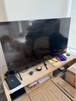 55” Hisense Smart TV – Great Condition – Moving Sale
