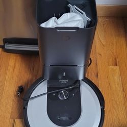 Roomba I6