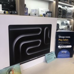 MacBook Pro M5 32gb Ram 1tb 14” With Nano texture Display Only At Downey Camera