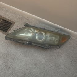 2010 CAMRY Headlight