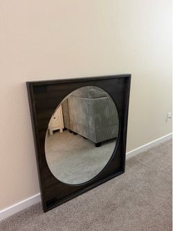 Free mirror that connects to the dresser .