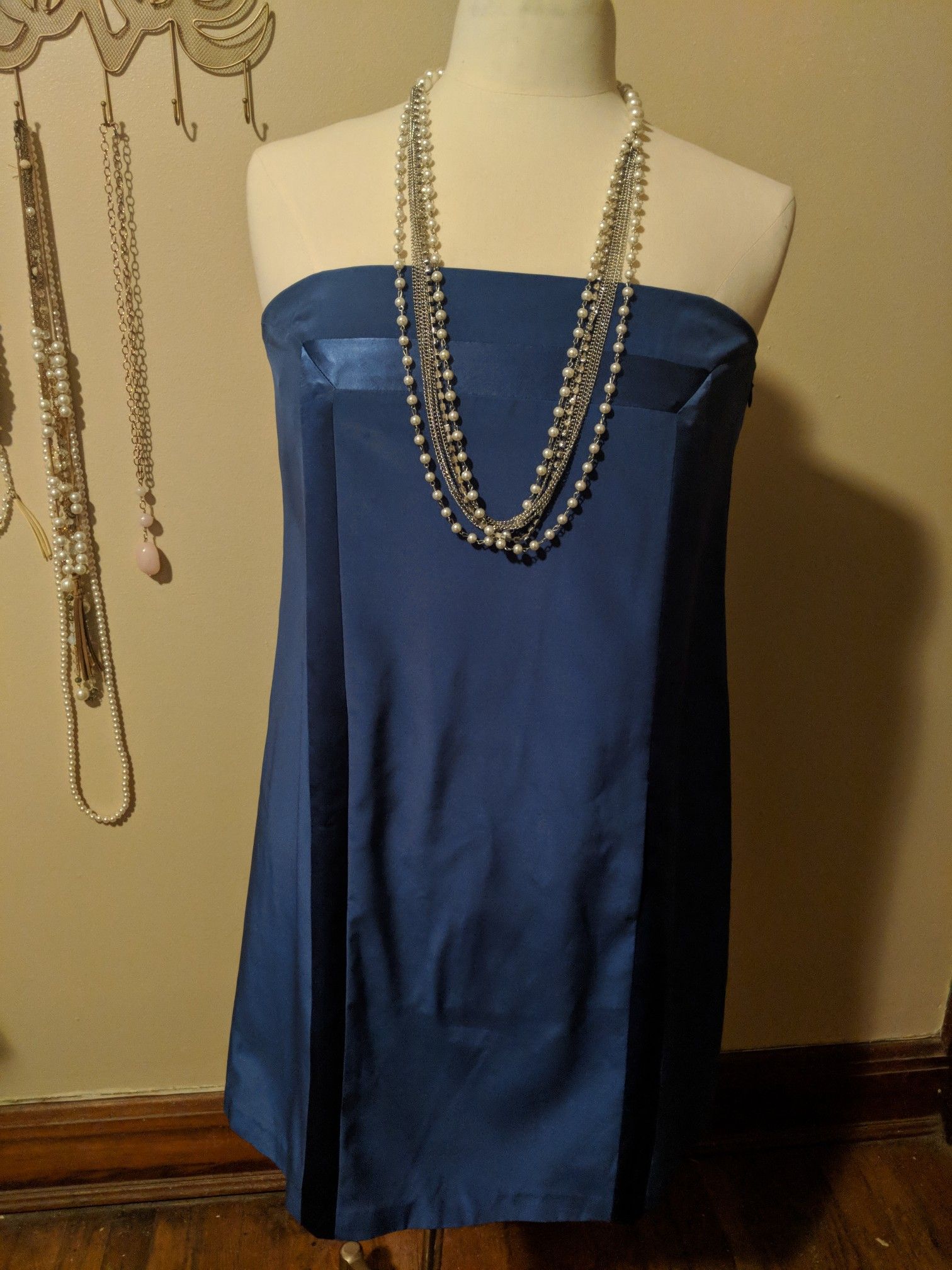 Strapless Dress By Laundry Size 12