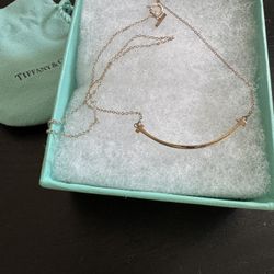 Tiffany T Smile Necklace (new)