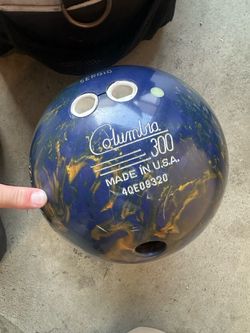 Columbia 300 Bowling Ball