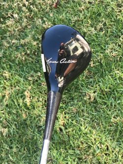 Antique collectible golf clubs