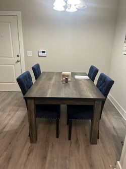 Dining room Table w/ extender