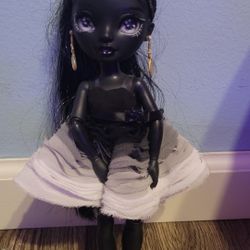 Rainbow High Shadow High Shanelle Onyx Fashion Doll