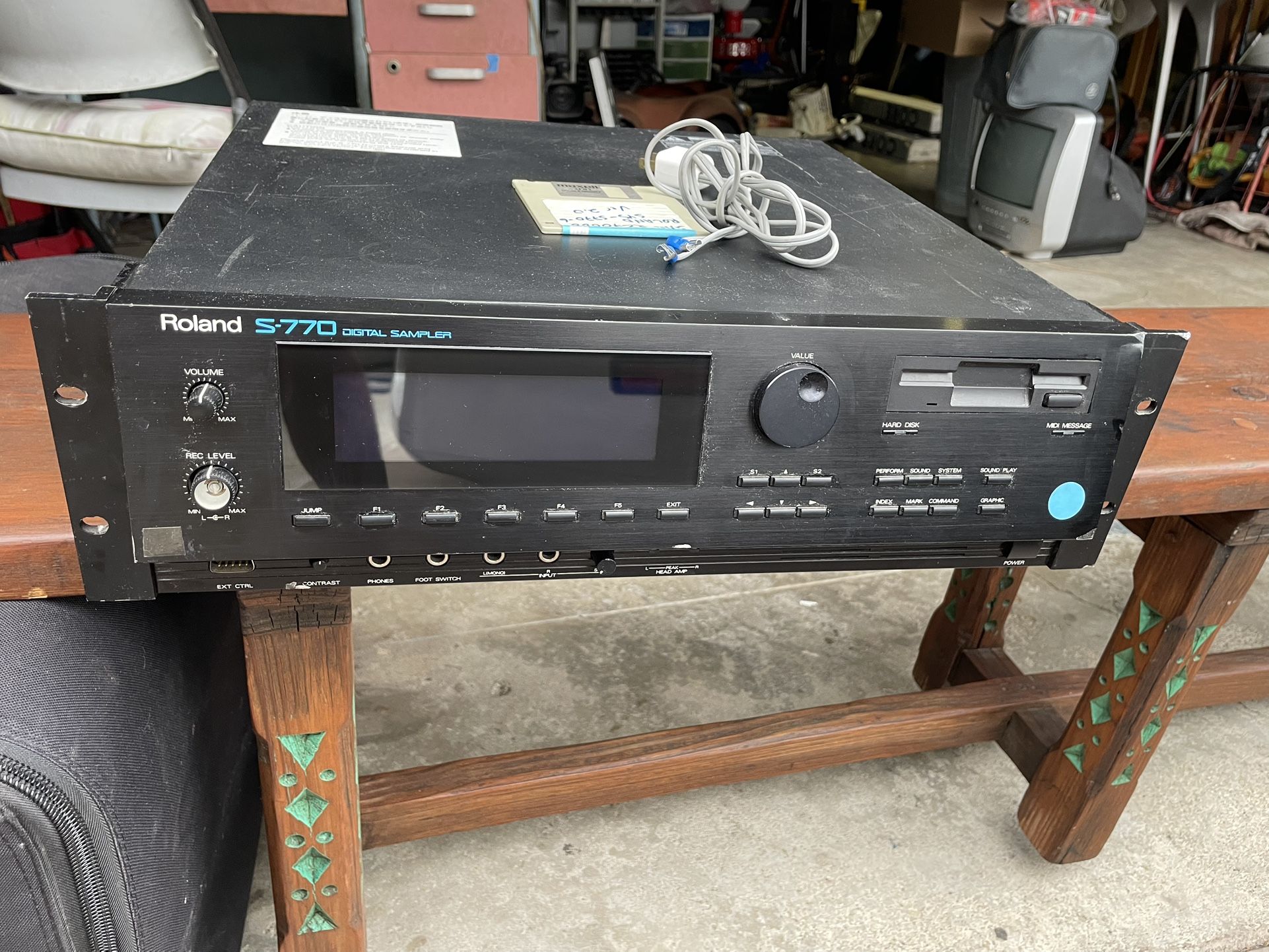 Roland S-770 Digital Sampler with Boot Up Disc