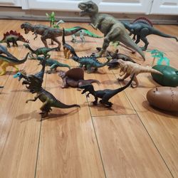 18 Variety Sizes Jurassic Dinosaurs 