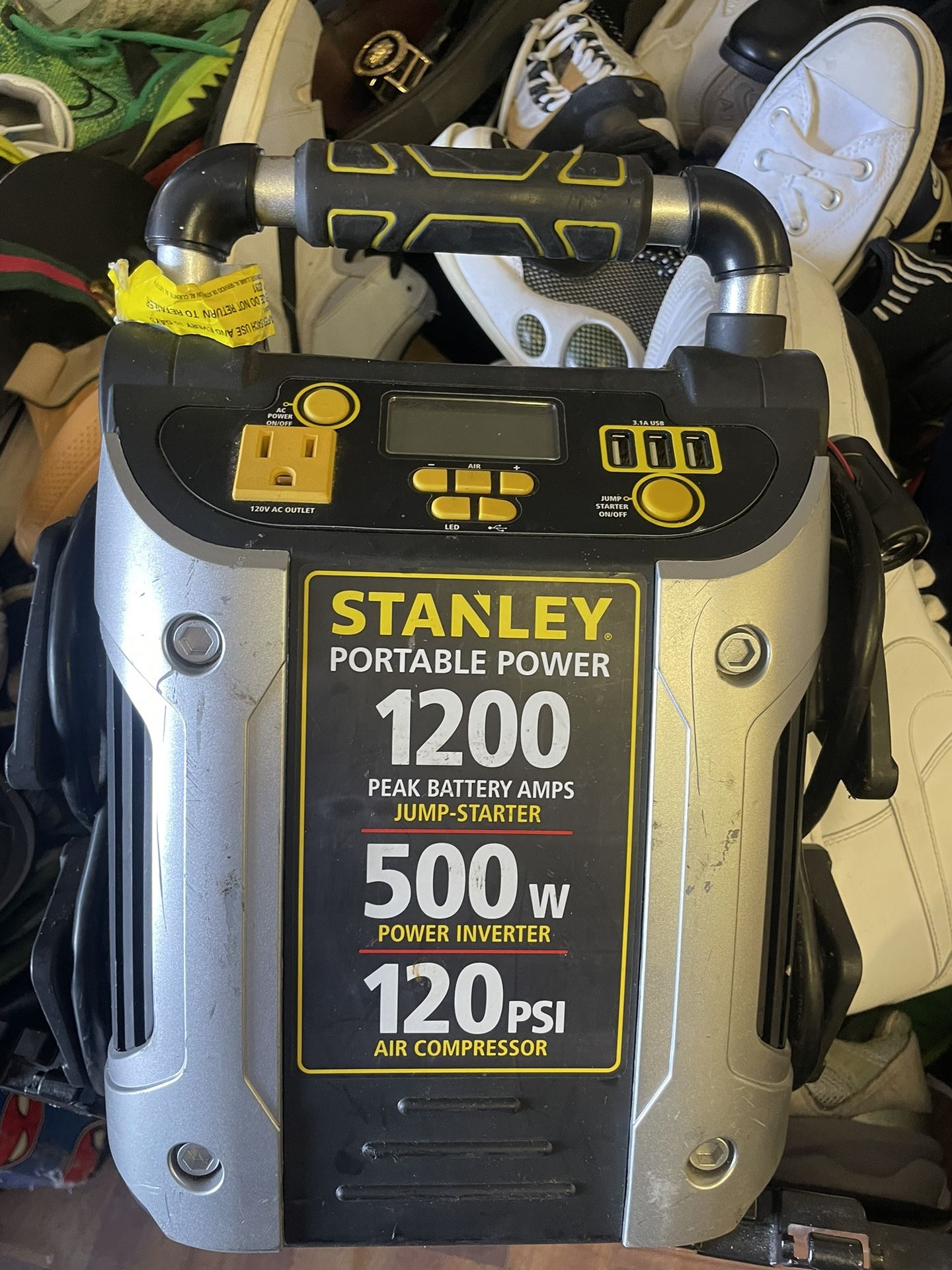 Stanley Portable Battery Charger