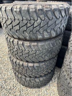 35x12.50r20 Toyo tires en excelentes Condiciones de vida las r