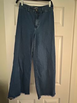 Wide Leg Cropped Jeans with Raw Hem