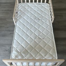 Toddler bed