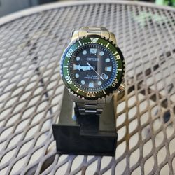Citizen Promaster Eco-Drive Green 200m BN0155-08E with Islander Bracelet Watch