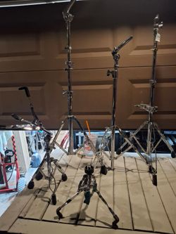 Drum stands