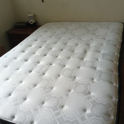 Free Full Size Mattress. 