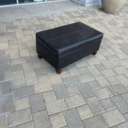 Ottoman  And Chairs And  Salon Chairs  chocolate brown