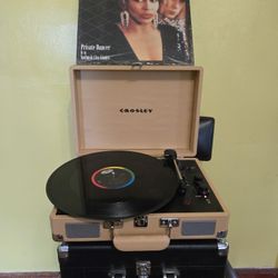 Crowley Turn table and bluetooth