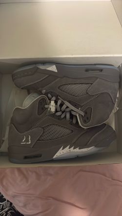 Wolf Grey 5’s