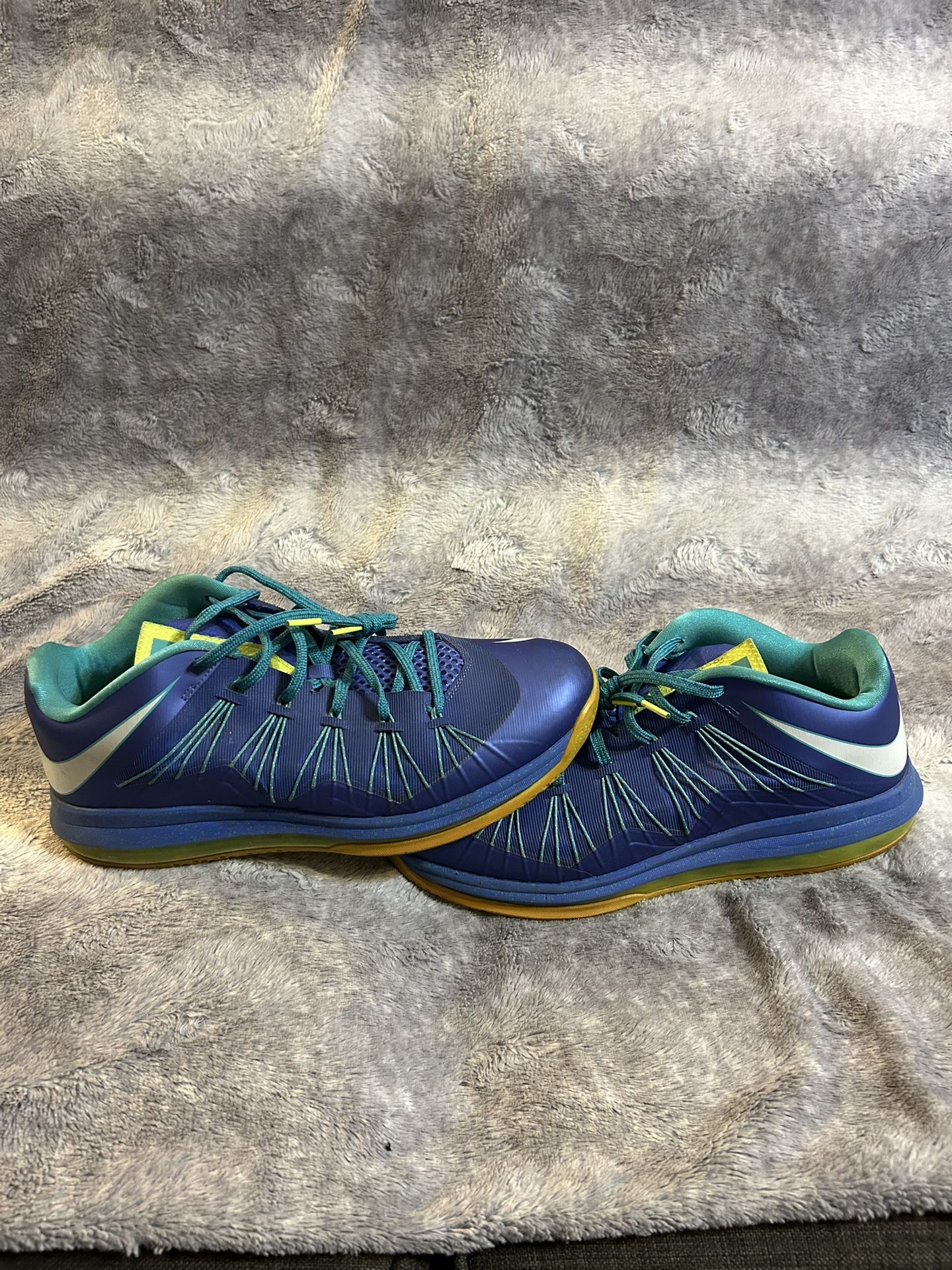 Nike Air Max LeBron 10 Low Sprite Size 12