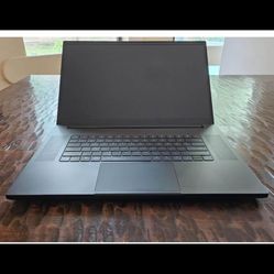 Razer Blade 17  - 1440p 240Hz, i7 12800H, DDR5 32GB RAM, RTX 3070Ti, 1TB SSD - Gaming Laptop
