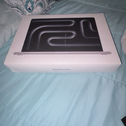 Apple MacBook Pro 16.2'' 512GB SSD 16GB M1 Pro Laptop MK183LL/A Gray