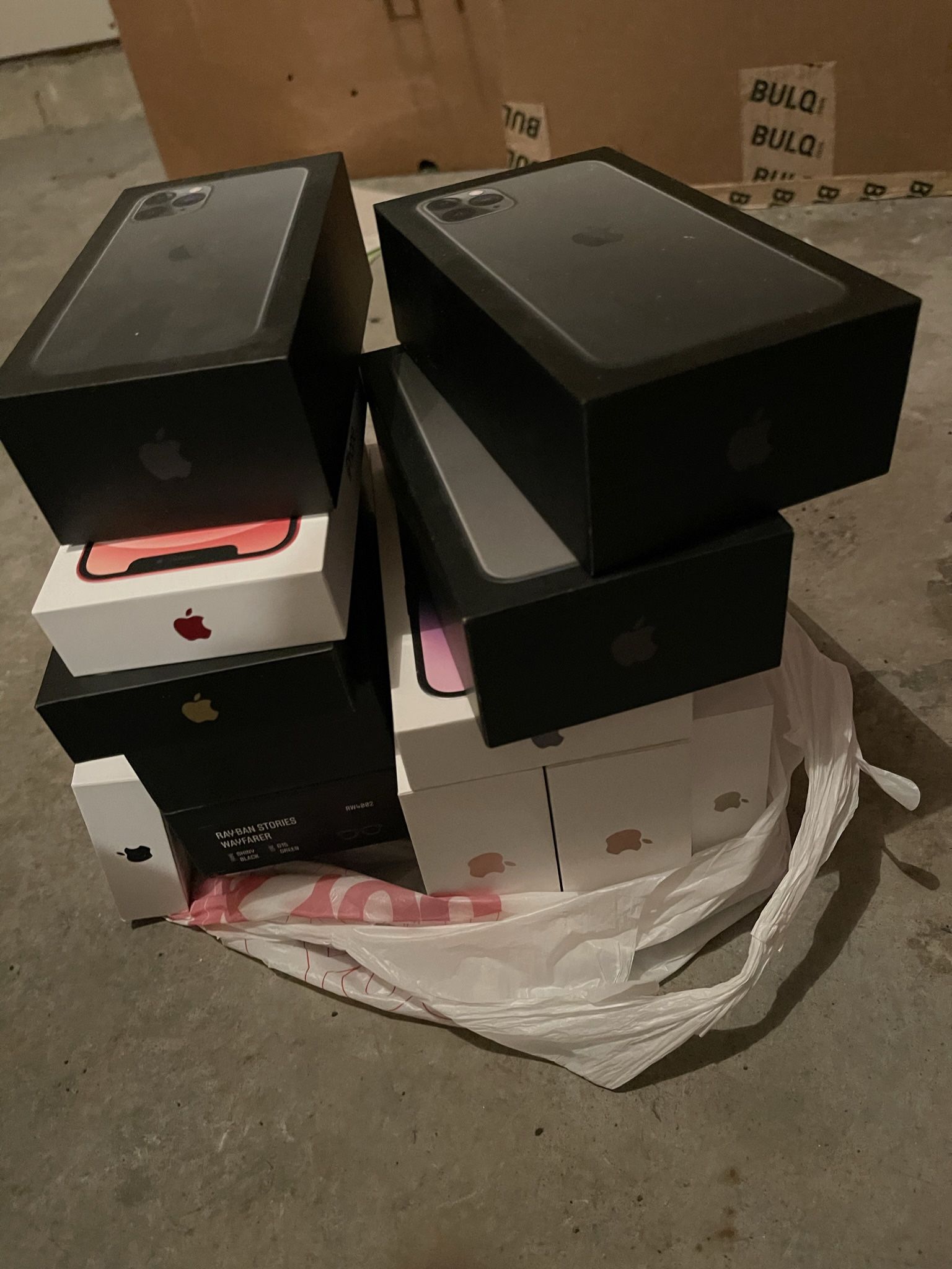 iPad And iPhone Boxes