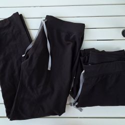 Set of 2 Figs High Waisted Livingston Basic Scrub Pants Style # T21003T size
Medium/Tall 
