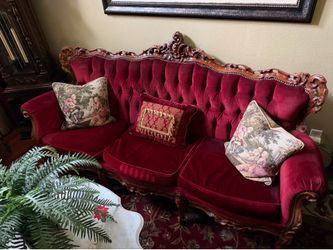 Victorian Style Red Velvet Sofa and Armchair Set 3 pieces