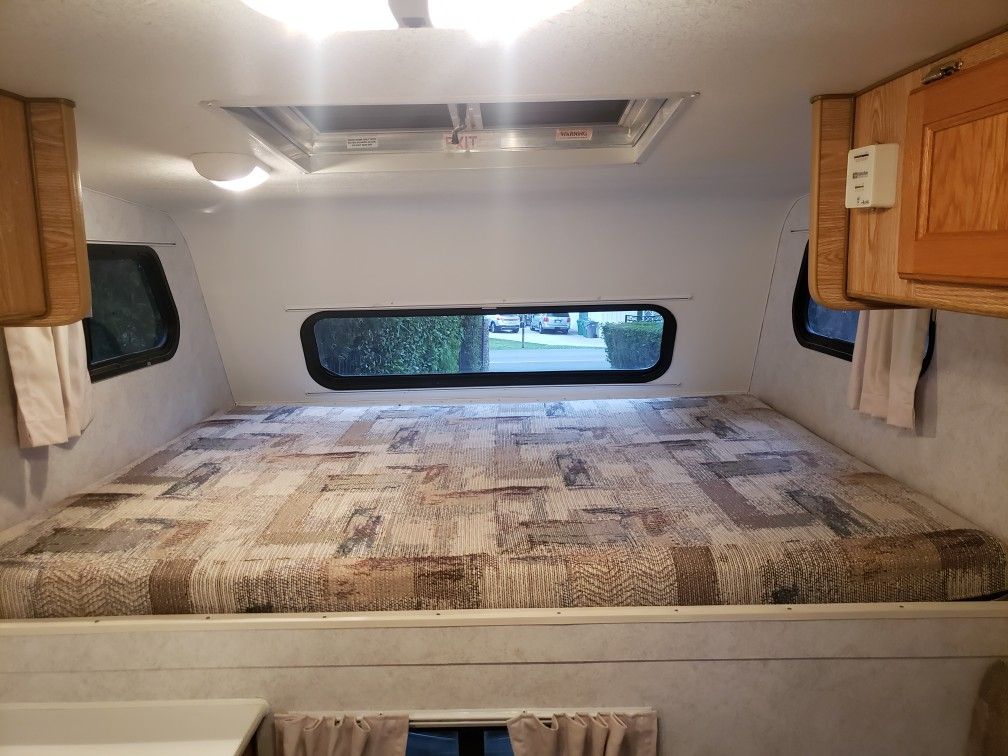 RARE!!! 2004 six pac truck camper for tacomas and other small trucks ...