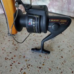 Abu Garcia Max 9 Cardinal Reel