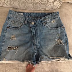 tennis skirts and cross waist shorts 