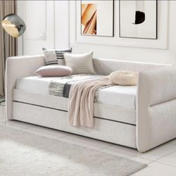 ✅️✅️ Contemporary upholstered Day Bed (Matress not included)✅️