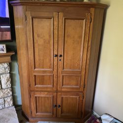 High Quality Wood Armoire
