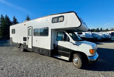 2006 Coachman Freelander 30ft Class C — 39K Miles, Freshened Up and Ready to Roll