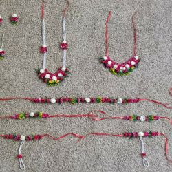 New 10 pieces flower complete jewellery set for Baby shower/Haldi /kumkum functions$30.. with box