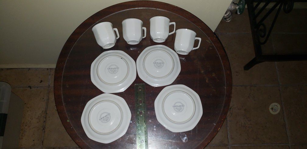 Vtg Monaco Tuscany collection made in Japan 4 Sets Of Ivory Espresso Cup& Saucer