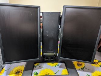 HP Dual Monitor Ergotron with 2 19 inch monitors