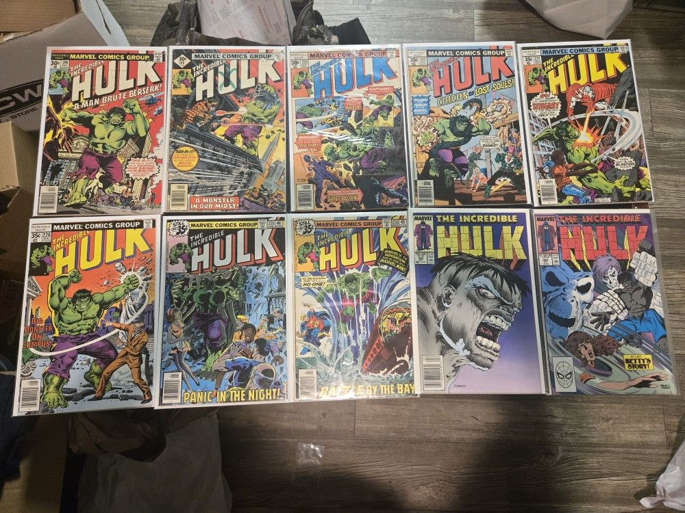 INCREDIBLE HULK COMIC BOOK LOT