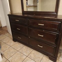 6 Drawer Dresser With Mirror