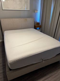 Queen Adjustable Bed + Revive Armistice Hybrid Mattress – Living Spaces