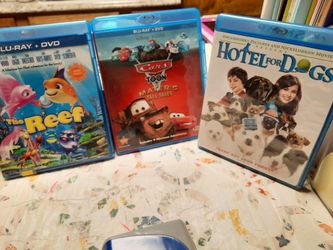 BLU RAY/ THE REEF/HOTEL FOR DOGS/CARS TOON TALES