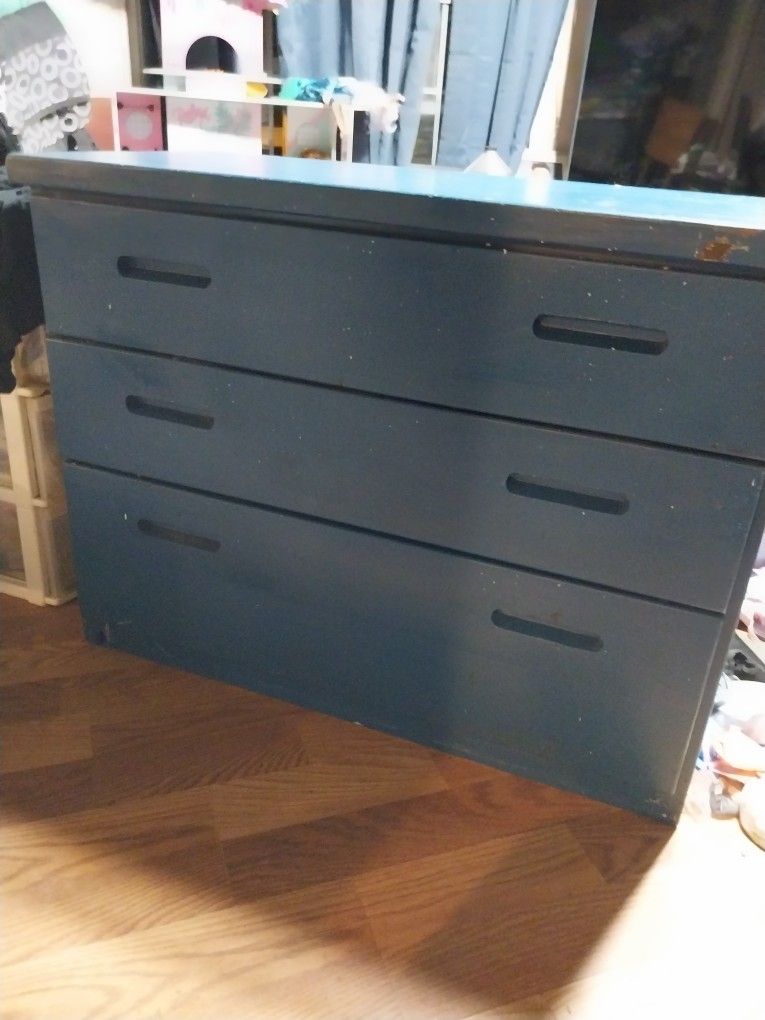Dresser With Desk