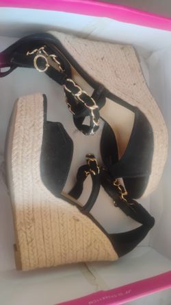 Zapatos De Venta De Variedad Baratos/Shoes For Sale Cheap