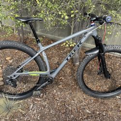 2019 Trek Stache