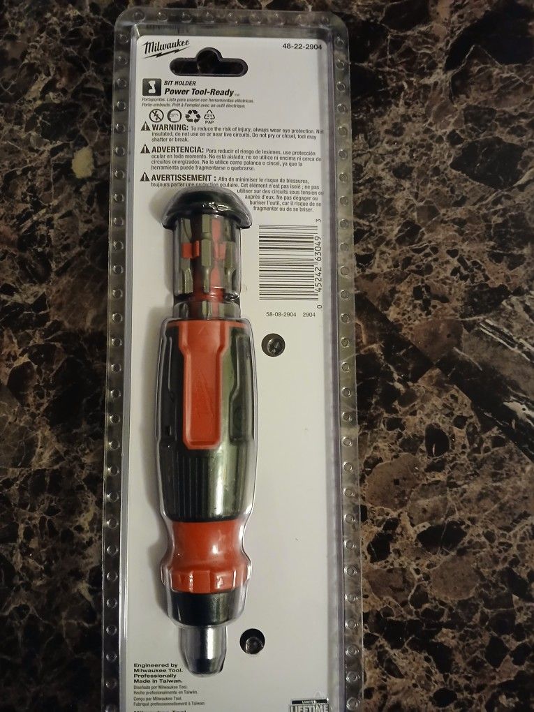 27 In 1 Milwaukee Ratcheting Screwdriver