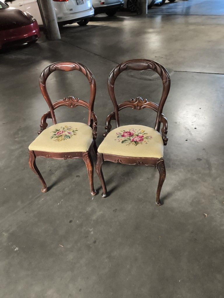 Pair Of Antique Early 20th Century Needlepoint Parlor Chairs